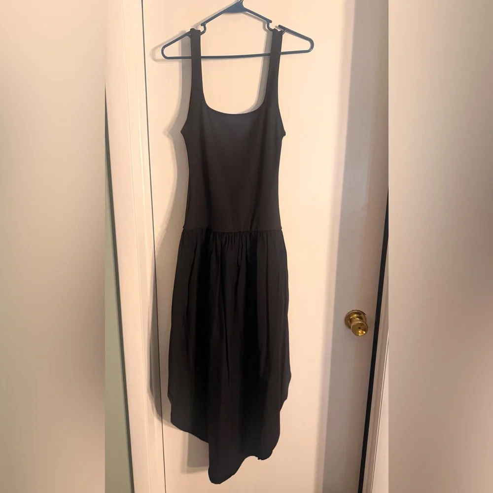 Zara Sleeveless Black Scoop-Neck Bubble Hem Dress NWT - Picture 5 of 8
